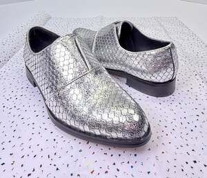 Isola Silver Metallic Snakeskin Embossed Pointed Toe Loafers 7.5